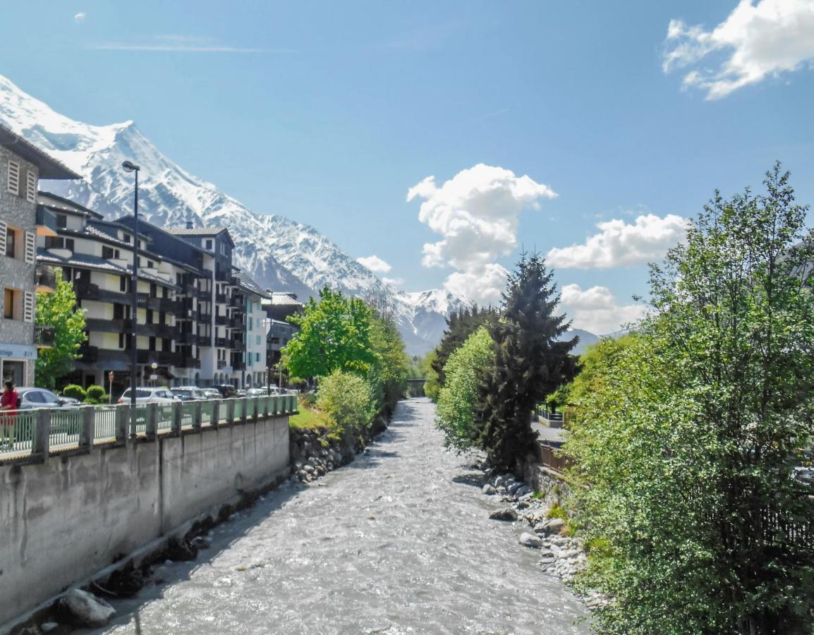 Vue Brevent Sublime En Centre Ville Avec Parking Prive Chamonix Bagian luar foto