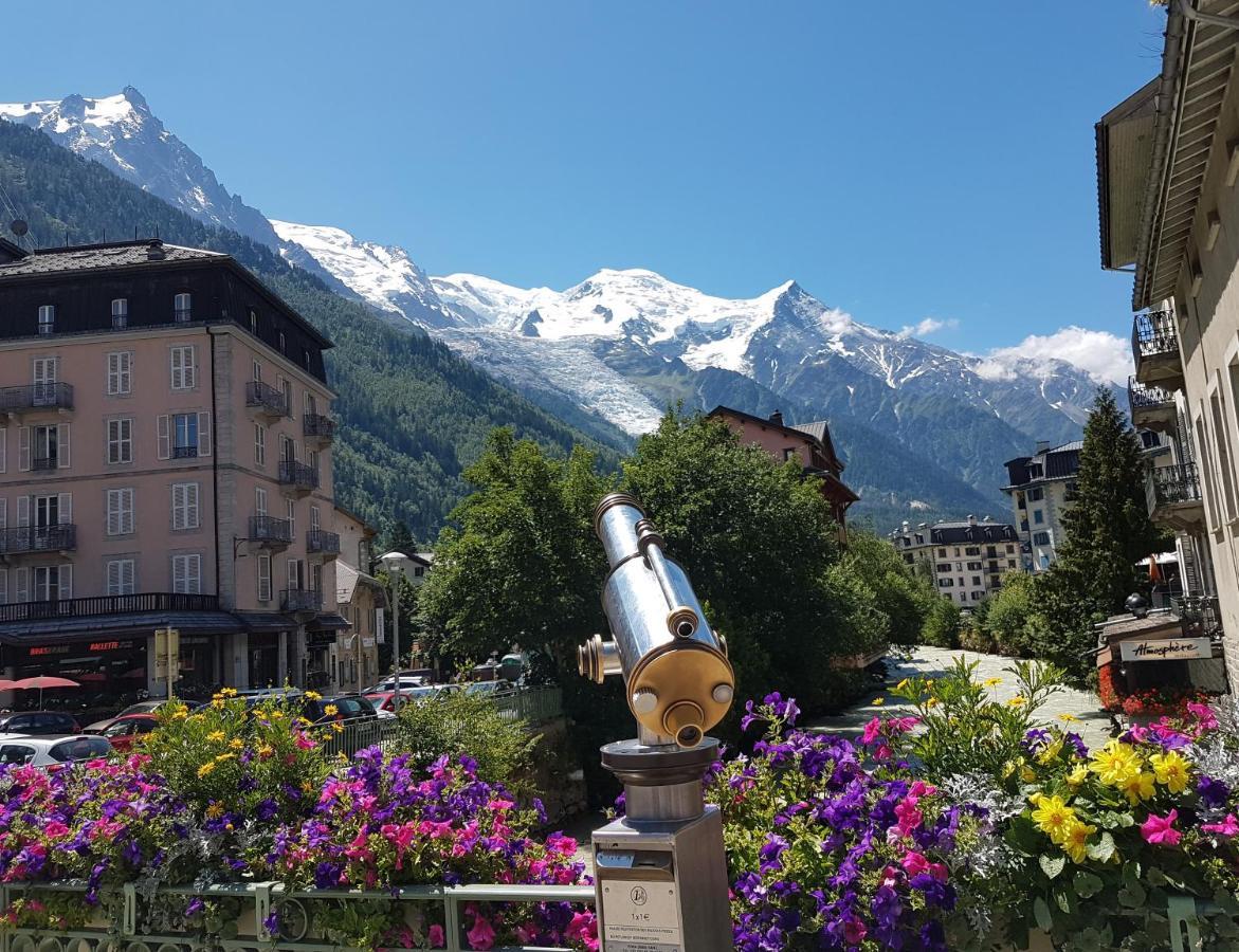 Vue Brevent Sublime En Centre Ville Avec Parking Prive Chamonix Bagian luar foto